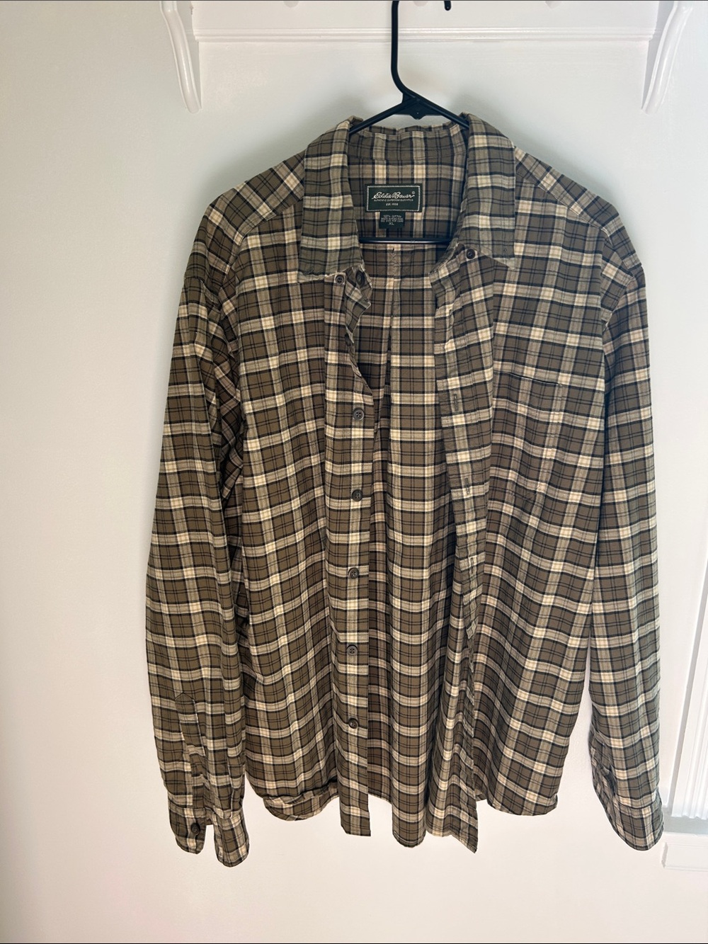 Eddie Bauer Olive and Cream Plaid Lightweight Shirt Jacket